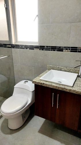 Imagen 17 de 27 de Valle De Los Chillos, A 5 Minutos Del Colibrí, Urb. Banco De Fomento, Preciosa Casa Por Estrenar, Totalmente Independiente Full Acabados, Cerca Al Supermaxi, Gestionamos Tu Crédito.