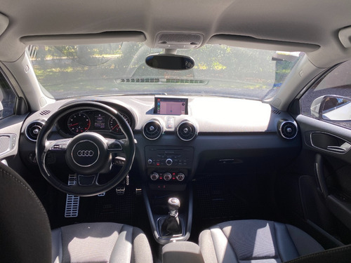 Audi A1 1.4 Tfsi Ambition + Carplay & Androidauto!