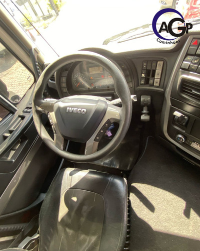 Iveco Stralis Hy Way 8x2 2014 Automático