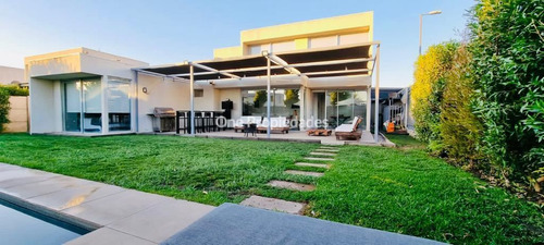 Casa En Arriendo Compromiso De Compra De 4 Dorm. En Chicureo