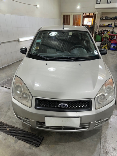 Ford Fiesta Max 1.6 Max Ambiente Plus Mp3
