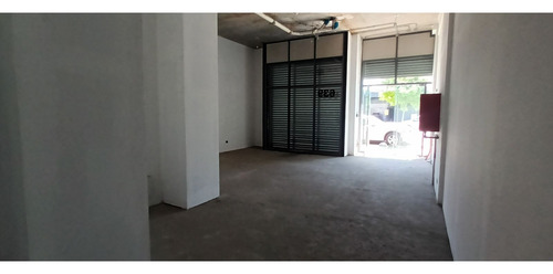 Arriendo Local Comercial De 64,03 M2, Santiago