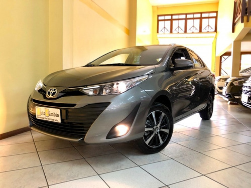 Imagem 15 de 15 de Yaris Sedan Xls 1.5 Aut. Cvt Cinza Completo Impecável