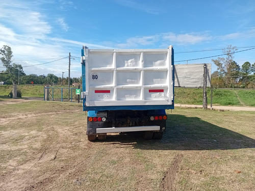 Camión Mercedes Benz 2318 Tatú 6x4 Volcadora De 15 M3