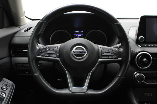 Nissan Sentra 2.0 Advance Mt