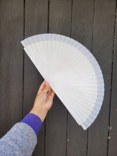 Abanico De Madera De Abedul Lisos En Colores 23cm Color Blanco Liso