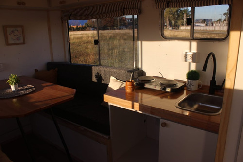 Imagen 8 de 25 de Casa Rodante Estilo Americana Para 4 Personas