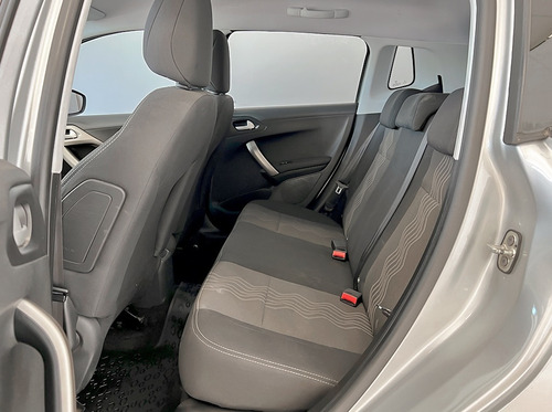 Imagen 18 de 24 de Peugeot 2008 Allure 1.6