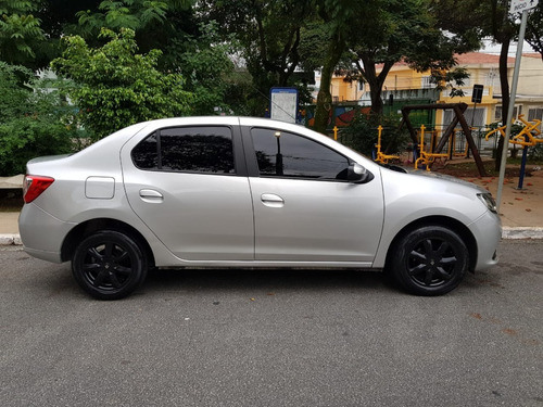 Renault Logan Expression 1.0 16v 2015