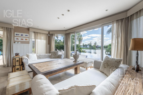 Casa Al Lago En Alquiler Y Venta En Los Castores