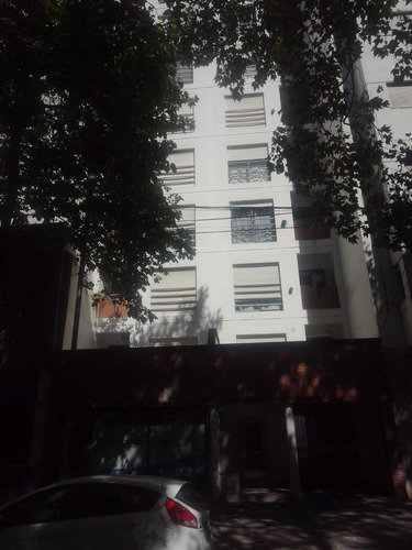 Venta, De Hermoso Departamento Centrico En Zona Conocida Como La Plata Soho!!!.