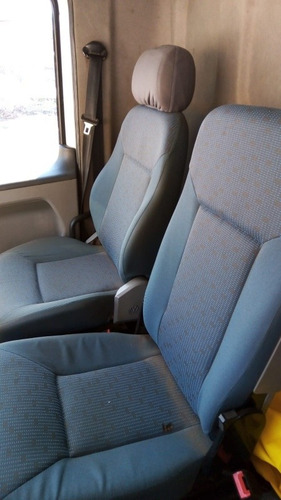 Imagem 6 de 9 de 17-250 Vw Costeleition