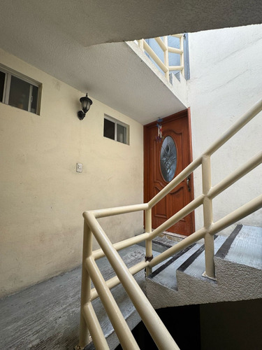 Se Vende Casa Tipo Edificio Con 3 Departamentos Col. La Joya Gustavo A. Madero