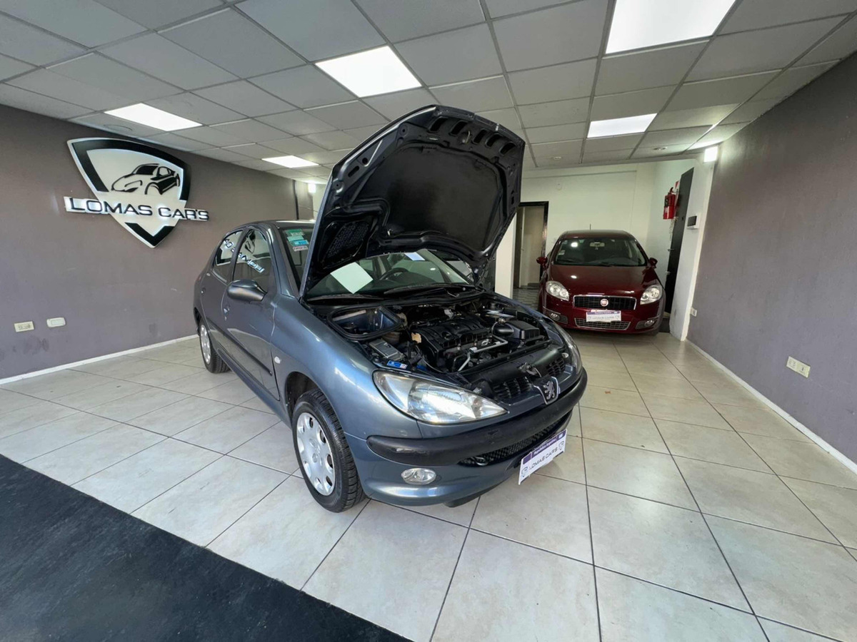 Peugeot 206 1.6 Xr Premium