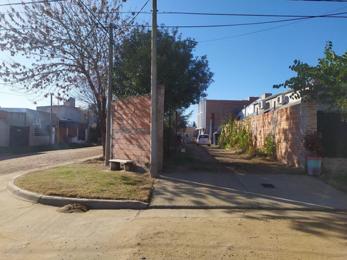 Imagen 4 de 10 de Galpón 10m. X 20m.total 570m². 2 Patios.