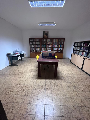 Oficina Casa Venta 2dormitorios Local Comercial Parque Velez Sarsfield 290 M2