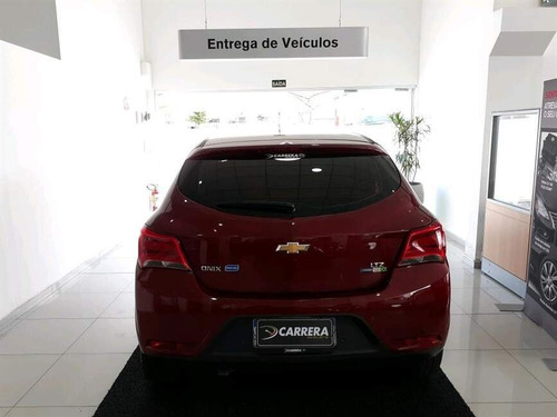 Imagem 4 de 12 de Onix 1.4 Mpfi Ltz 8v Flex 4p Automático