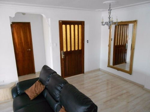 Imagen 2 de 10 de Casa En Venta Código 22-23191 Lomas De La Trinidad 04143448628
