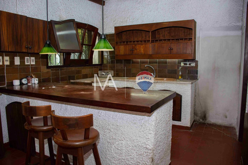 Venta Casa En Carrasco, Posibilidad 2da Planta!
