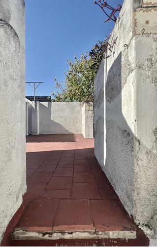 Imagen 19 de 30 de Casa En Venta A Reciclar En Villa Del Parque. A Precio De Departamento. Oportunidad Unica.