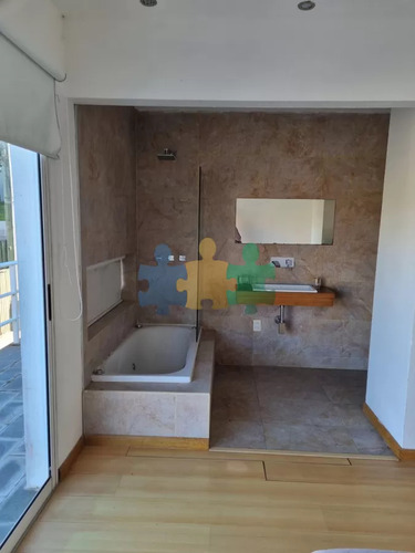 Casa De Estilo Minimalista Próxima Al Mar. - Ref : Eqp3174