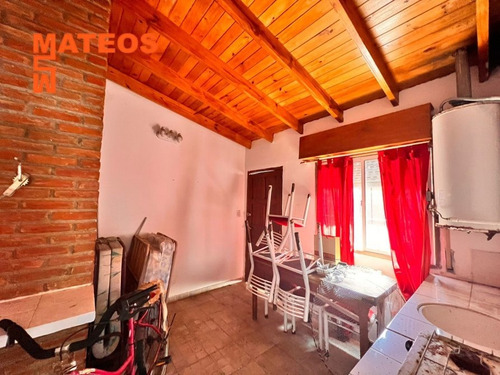 Local Adaptado Como Departamento Sobre Calle 2 2 E/ 56 Y 57