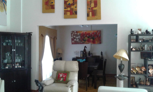 Vendo Casa Peuco, Frente Al Colegio Chuquicamata Uf 12.000-