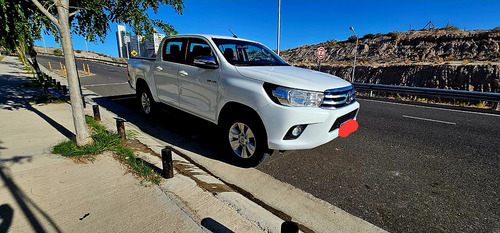 Toyota Hilux 2.8 Cd Srv 177cv 4x2