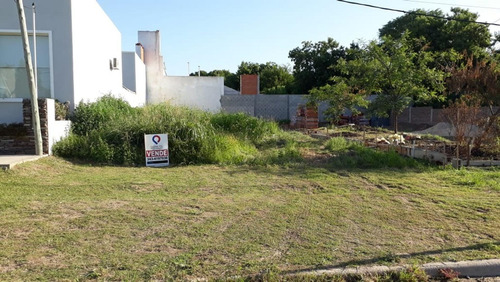 Imagen 4 de 5 de En Venta- Terreno En Barrio Los Alamos