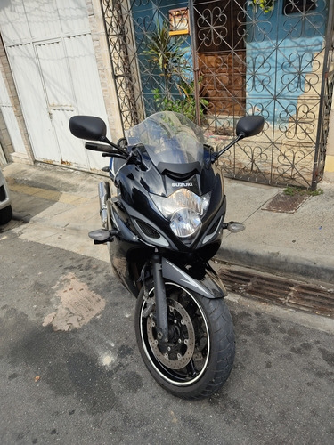Imagem 2 de 3 de Suzuki Gsx 650 F