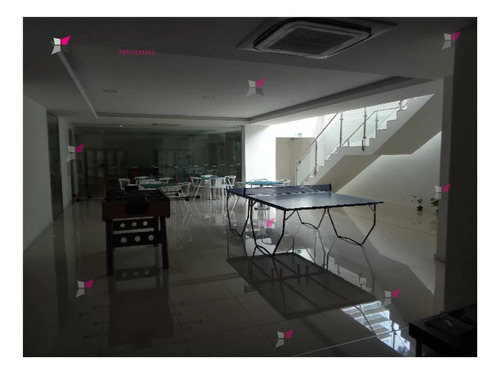 Venta De Apartamento De 2 Dormitorios En Torre Esmeralda Punta Del Este