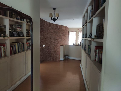 Imagen 15 de 18 de Casa En Venta De 4 Dorm. Los Trapenses Lo Barnechea