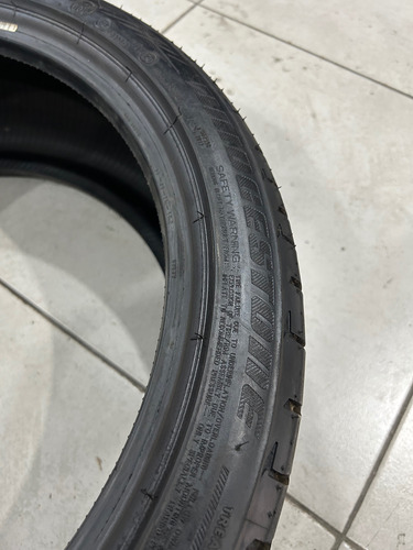 Pneu 225/40r18 Bridgestone Potenza S001 88y Run Flat Y (Usado)