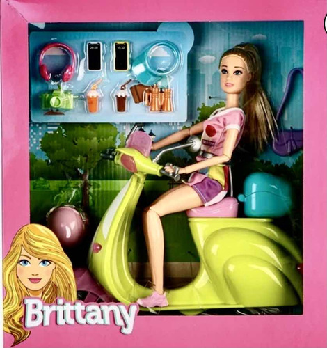 Muñeca Brittany Con Scooter Y Accesorios 