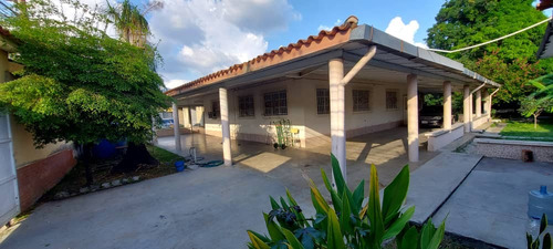 Venta Terreno Y Amplia Casa Pueblo De San Diego