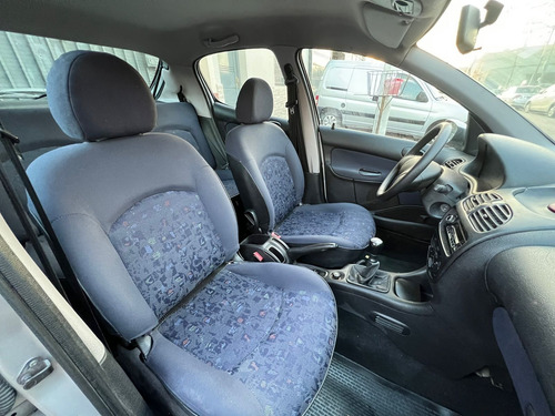 Peugeot 206 1.6 Xr Premium