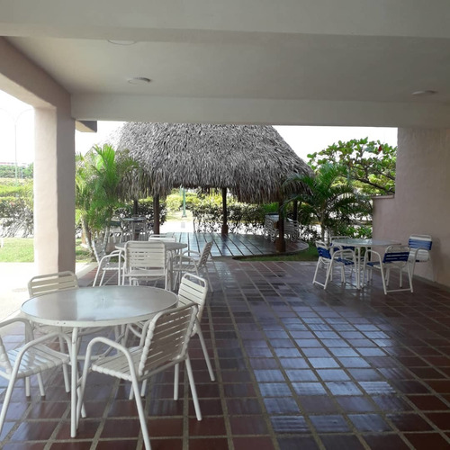 Imagen 10 de 11 de Oferta Apartamento En Aguasal Higuerote! Playa Linda