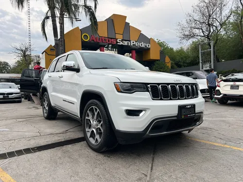 Jeep Grand Cherokee 5.7 Limited Lujo 4x4 At