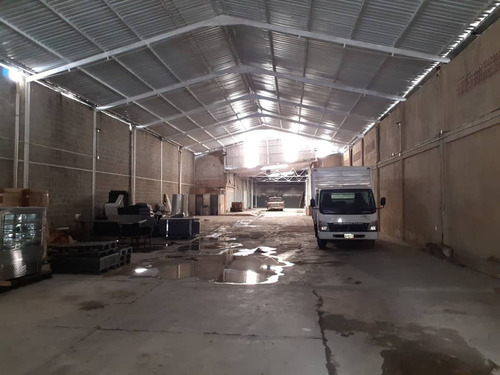 Imagen 2 de 5 de H.a Galpon En Venta / Alquiler San Blas