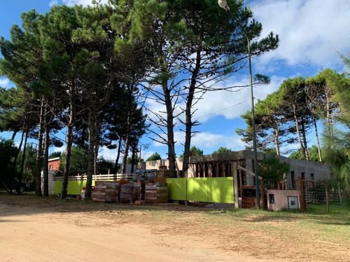 Imagen 9 de 21 de Casa En Venta Pinamar -positive House 4 - Permuta Parcial Y Financiacion