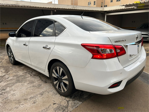 Nissan Sentra 2.0 Sv Flex Aut. 4p
