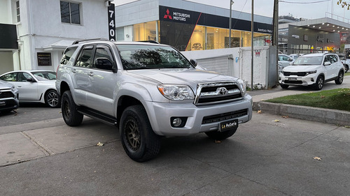Toyota 4Runner SR5 V6 4.0 4x2 AUT
