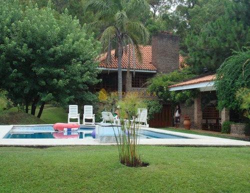 Hermosa Casa En Solanas. A 2 Cuadras De La Playa- Ref: 3979