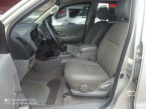 Toyota Hilux 3.0 Srv Cab. Dupla 4x4 Aut. 4p