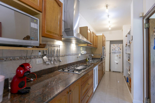 Casa En Adrogue, Fondo Libre Y Pileta
