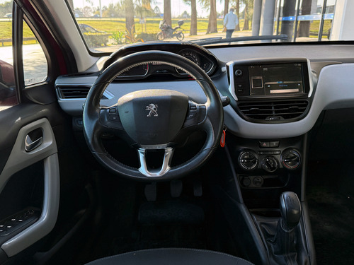 Peugeot 208 1.5 Allure Touchscreen