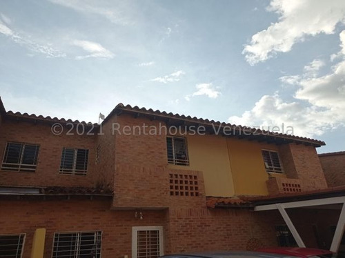 Imagen 4 de 14 de Eloisa Mejia Rentahouse Vende Townhouse En Manantial Naguanagua 22-1267