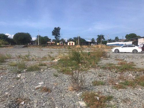 Terreno En La Autopista Duarte