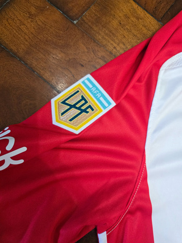 Camiseta Titular Estudiantes De La Plata, Perez 22 Talle M (Usado)