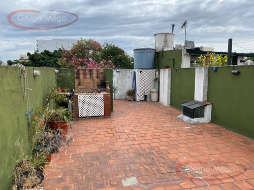 Imagen 24 de 24 de Casa De Estilo 4 Ambientes Con Patio Y Terraza En Gran Ubicación.